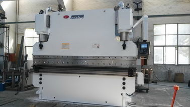 kaufen Servosteuerungs-Präzision 400T hydraulische Presse-Bremsegooseneck-Durchschläge CNC u. sterben online manufacture