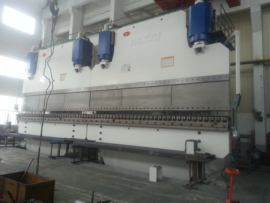 Automatische 1300T CNC Tandem Hydraulische Druckbremse 415V/50Hz Biegellänge 20 Meter