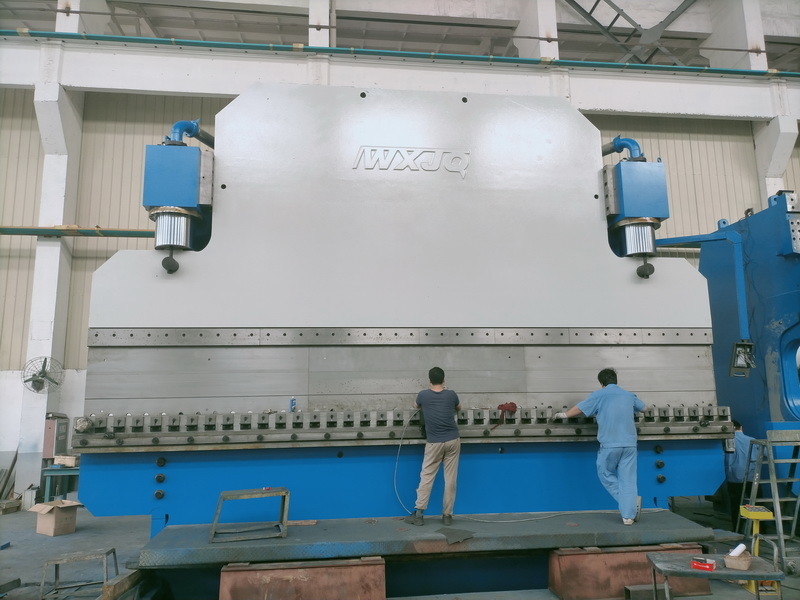 500t CNC-Hydraulikpressbremse mit CE-Zertifizierung