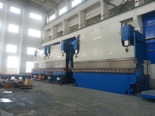 14m Länge CNC Hydraulic Tadem Press Bremse1300 Tonnen Druck Biegen U Stahl