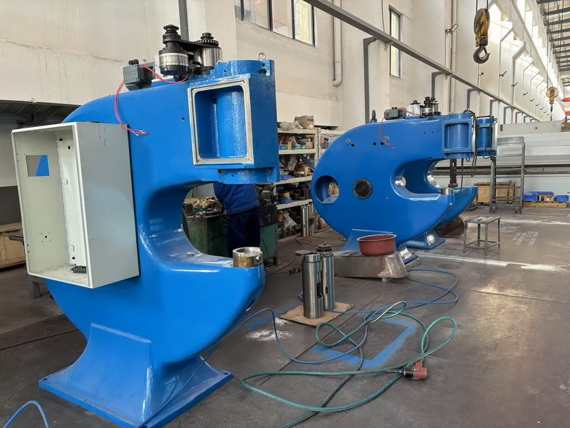 Kraftformer Maschine MC665 Hammer 6mm Aluminiumblech & 2mm Edelstahl