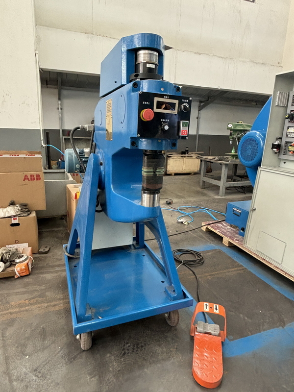 Elektrische Kraftfomer 350 Blattformmaschine Kraft Hammer Shrinker Stretcher