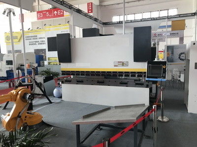 Stahlplatten CNC Hydraulikpresse Bremse Biege-Maschine 130T Biege-Metallblech