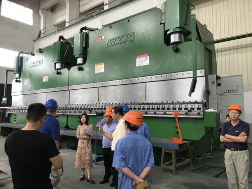 1200 Tonnen LVD CNC Tandem Pressbremsanlage 100- 3000 Tonnen Tischlänge 2 - 12 m
