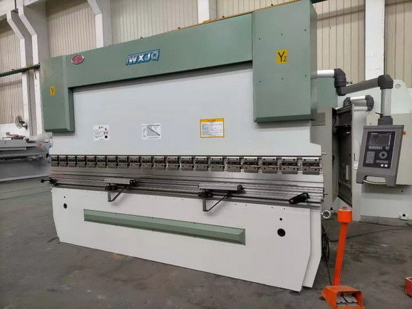 Elektrische CNC hydraulische multi Axt-Kontrolle des Presse-Bremsblech-200T